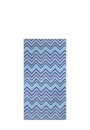 Tappeto decorato con un design a zigzag in tonalità di blu, rosa e viola. La texture appare morbida con una finitura liscia.