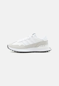 Non sélectionné, dash grey/footwear white/core black