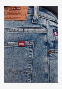 Sélectionné, hellblau