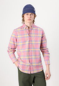 GAP STANDARD  - Ing - pink madras