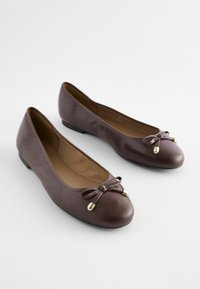 Next FOREVER COMFORT ROUND TOE - REGULAR FIT - Balerinke - berry red