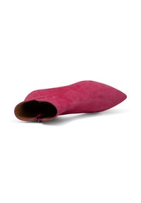 Shoe The Bear Kotníkové boty - pink