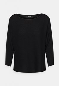 Svart, ribbad stickad tröja med bred båturringning och trekvartsärmar. Enkelt design utan synlig hårdvara eller mönster.