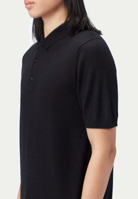 GOBI Cashmere Piké - black