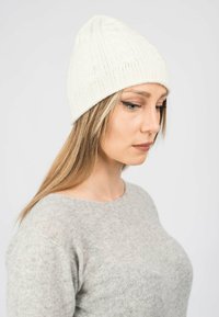 Dalle Piane Cashmere Čepice - bianco
