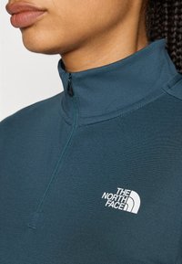 The North Face FLEX 1/4 ZIP TEE SLIM - Longsleeve - deep cypress