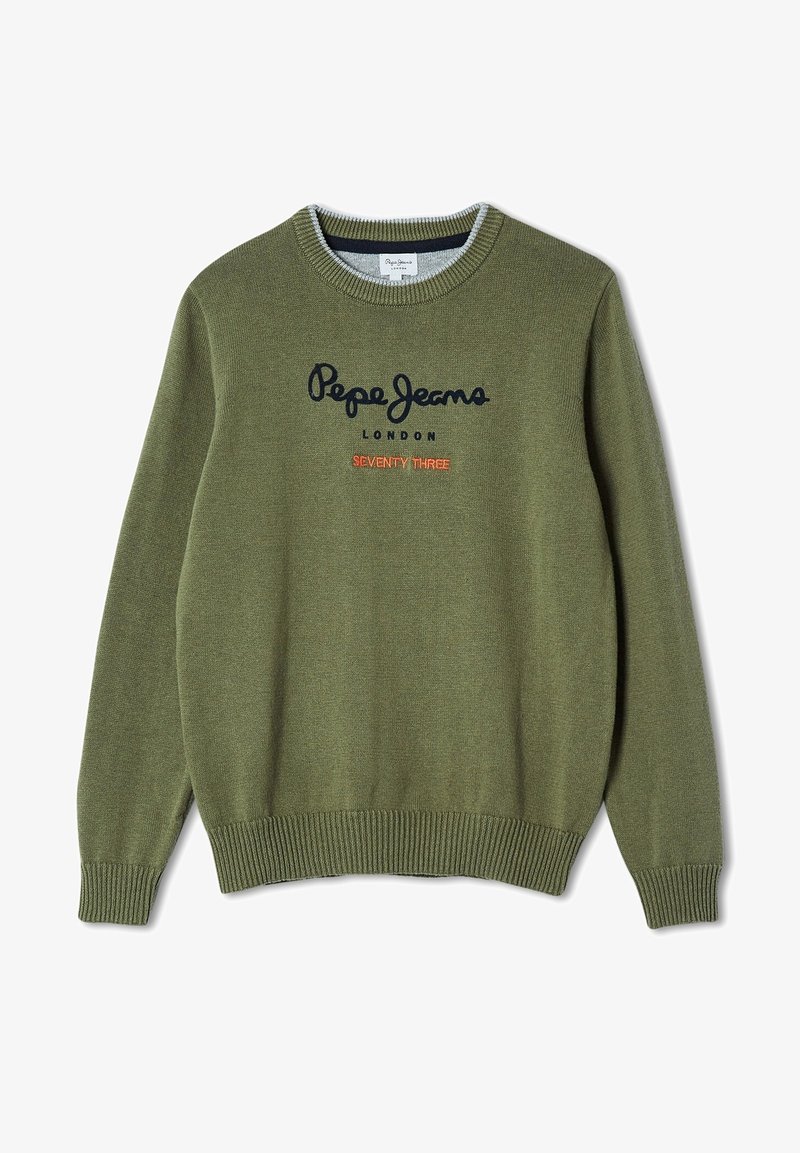 Pull vert olive à col rond avec poignets et ourlet côtelés, présentant les broderies "Pepe Jeans London" et "Seventy Three" sur le devant.