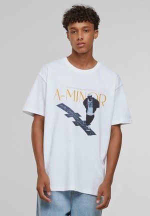 Upscale by Mister Tee A-MINOR - Camiseta estampada - white