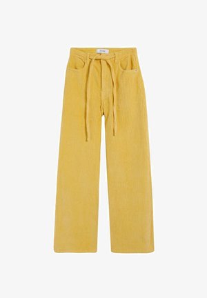 Pantalones de pana amarillos de pierna ancha con cintura ajustable, dos bolsillos frontales y un patrón de relieve texturizado en toda su superficie.