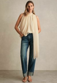 Reiss REGULAR FIT - DRAPED SLEEVELESS - Toppi - ivory