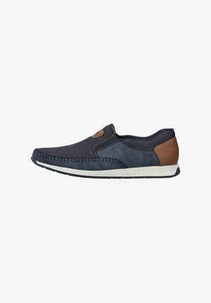 Marine slip-on schoenen met een bovenwerk van mesh, leren accenten, contrasterende stiksels en een witte outsole. Minimalistisch ontwerp met een gestructureerd uiterlijk.