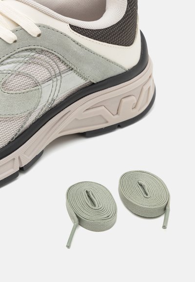 Emporio Armani Trainers - sage/van/sand/dark grey