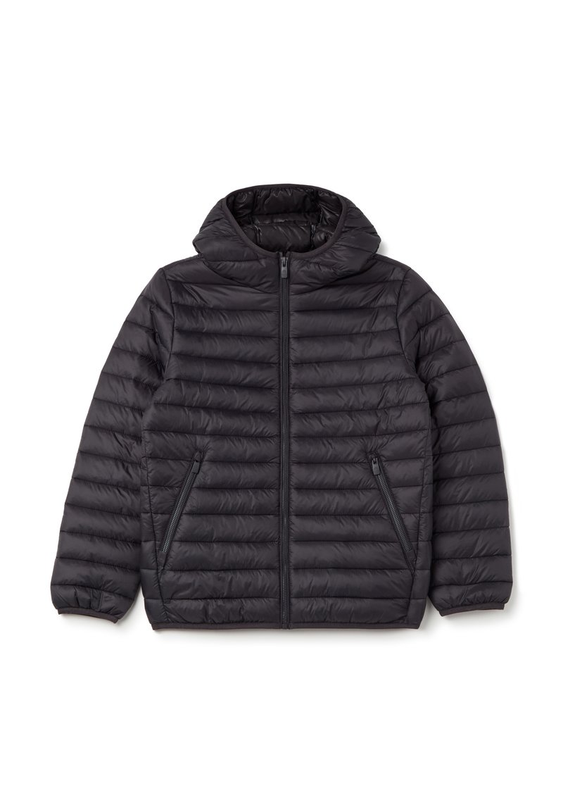 Abrigo acolchado negro con cremallera frontal, capucha y dos bolsillos laterales. Presenta un diseño acolchado y puños elásticos para un ajuste ceñido.