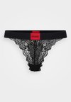 String - black