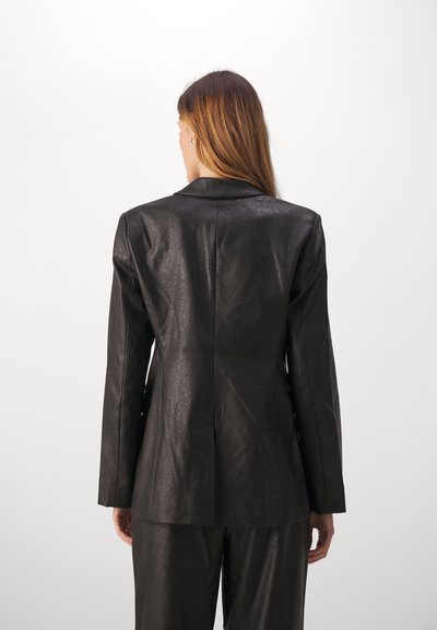 DESIGNERS REMIX MAYA - Veste en similicuir - black