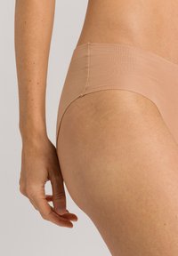 Hanro INVISIBLE - Braguitas - beige