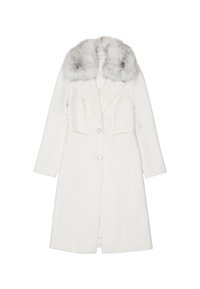 Manteau en laine blanche avec un col en fausse fourrure grise, manches longues, deux poches avant et une fermeture à bouton unique, présentant un design ajusté.
