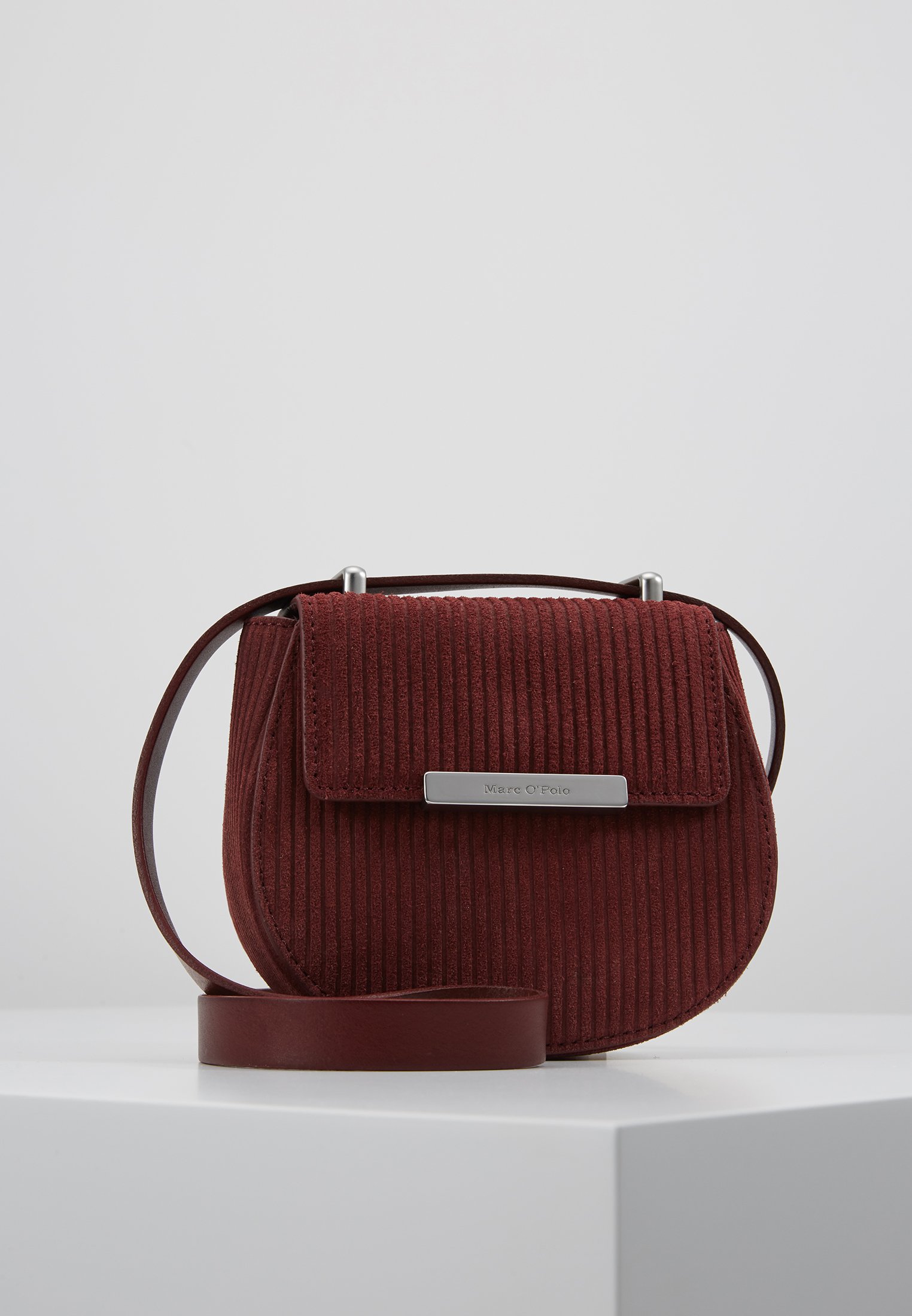 Marc O'Polo CROSSBODY BAG Skulderveske rust red Zalando.no U.S. Polo Assn. BENTON Skulderveske red Zalando.no