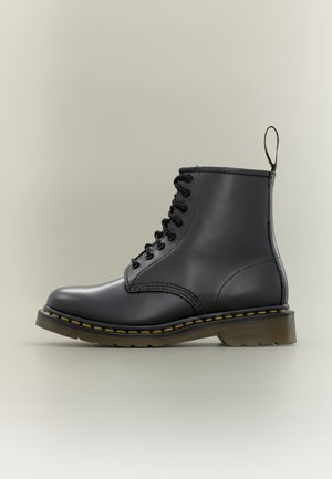 Dr. Martens, Bottines à lacets - black
