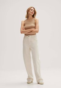 OPUS SLIM FIT RIB - Top - sweet almond