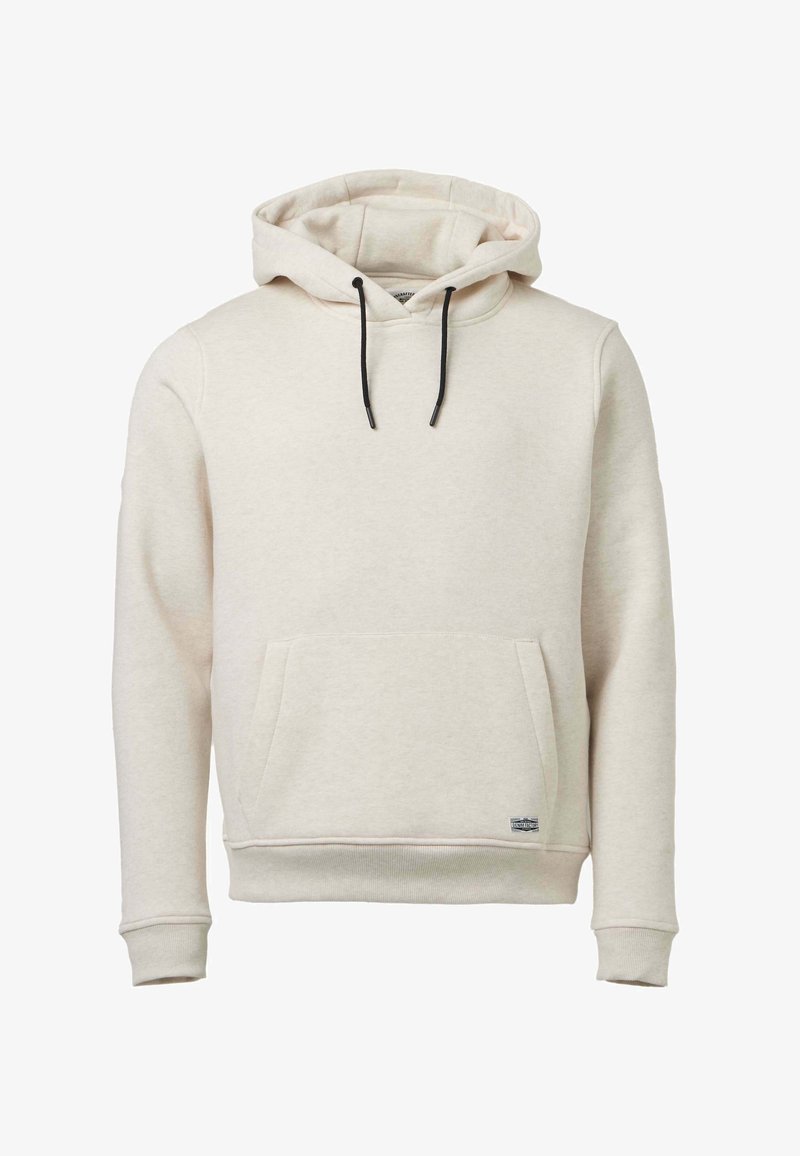 Beiger Pullover-Hoodie mit schwarzen Kordeln, Kängurutasche, gerippten Bündchen und kleinem Markenlabel nahe dem Saum.