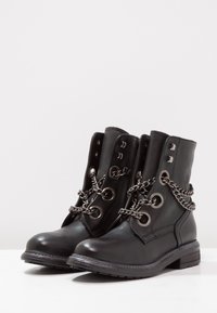 Zign Botines camperos - black
