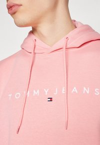 Tommy Jeans LINEAR LOGO - Felpa - tickled pink