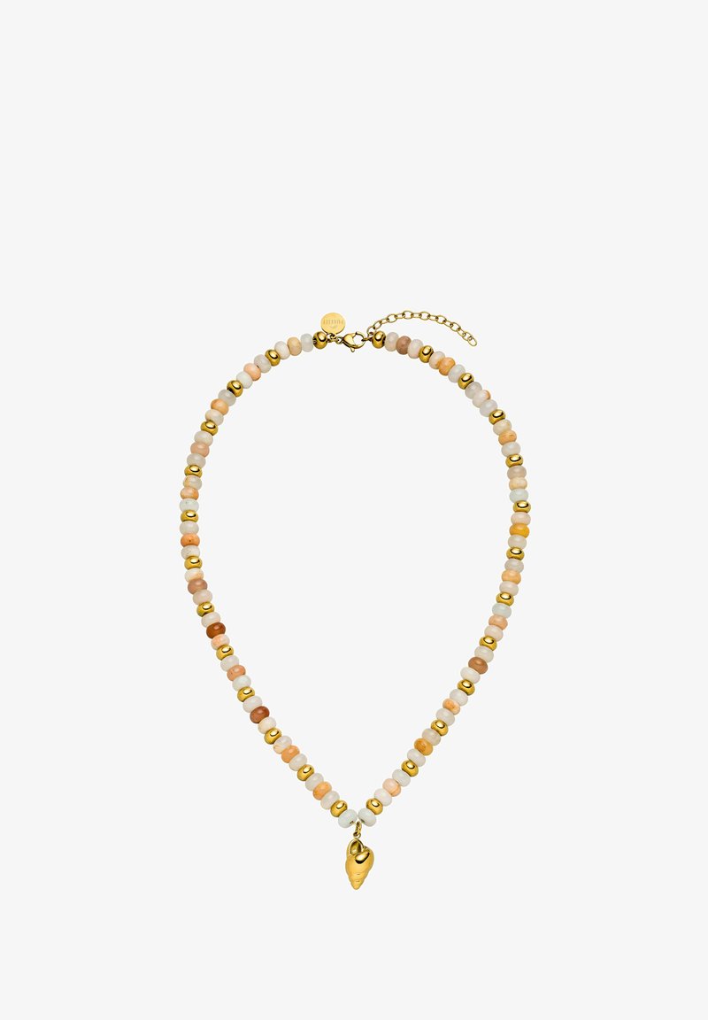 Perlenkette mit Pfirsich-, Beige- und Cremesteinen sowie goldenen Metallakzenten und einem goldenen charm in Herzform. Verstellbarer Kettenverschluss.