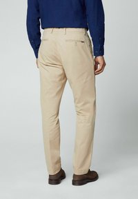 Hackett London SANDERSON beżowy