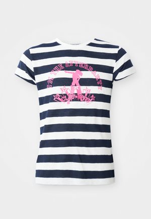 T-shirt às riscas azul marinho e branca, feito de algodão, com texto gráfico em rosa "EU SOU A AFTERPARTY" e um design de silhueta com estrelas.