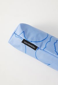 Thumbnail Image 4