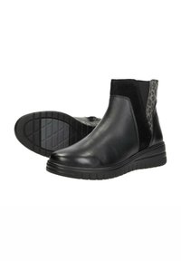 Zwarte enkelboots van glad leer, met een lage wigzool, elastische zijpanelen en een luipaardprintaccent op de hak.