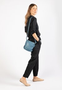 Aunts & Uncles MRS CHOCOLATE COOKIE - Borsa a tracolla - coronet blue