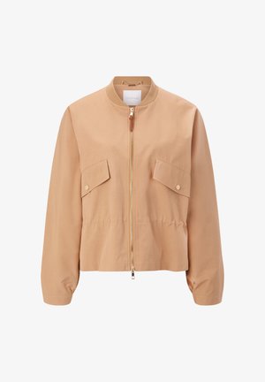 Helepruun bomberjakk ees oleva luku, kahe nööpidega klapiga tasku ning soonikkoelise krae ja mansettidega.