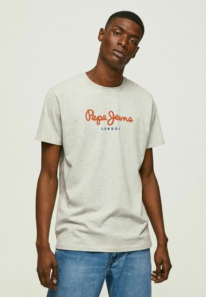 Graues Baumwoll-T-Shirt mit rundem Ausschnitt. Mit rotem und blauem "Pepe Jeans LONDON" Logo auf der Brust. Lässige Passform, kurze Ärmel.