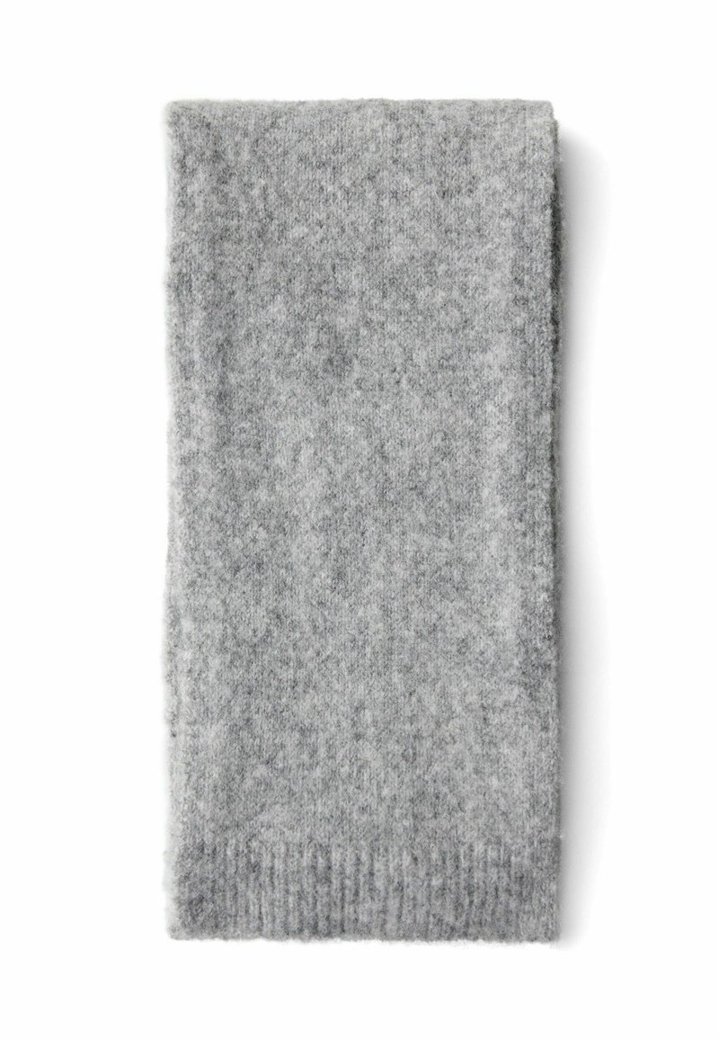 Écharpe en laine grise, de forme rectangulaire, texture douce, bords côtelés à une extrémité, couleur unie sans motifs ni embellissements.