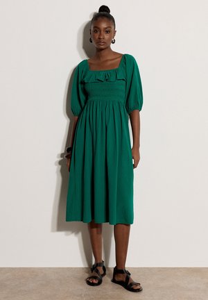 Apricot, RUFFLE MILKMAID MIDI DRESS - Freizeitkleid - green
