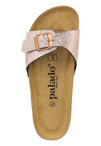 Palado klämsandal, med ett texturerat metallicrosa rem med ett spänne, brunt vadderat fotbädd och en slät sula.