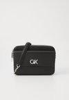 LOCK POCKET CAMERA BAG - Cross body bag - black