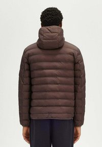 Fred Perry CON - INSULATED HOODED - Giacca invernale - marrone
