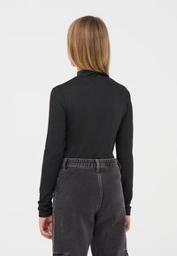 Terranova CARGO WIDE - Jeans a sigaretta - nero denim