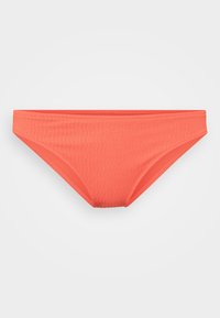 Costum de baie de culoare coraliu, cu un model texturat, cu talie medie și o bandă elastică netedă. Potrivit pentru plajă sau piscină.