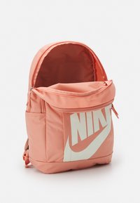 Nike Sportswear UNISEX - Mochila - madder root/black