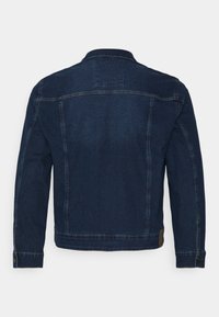 Tmavě modrá džínsová bunda s klasickým límcem, knoflíkovými manžetami a stehem na zádech. Design je jednoduchý a klasický, bez ozdob.