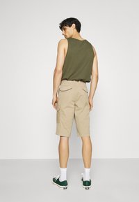 s.Oliver BERMUDA - Calções - beige