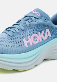 HOKA BONDI 8 - Tenisice za cestovno trčanje - shadow/dusk