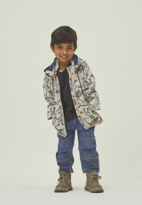 Thumbnail Image 2