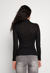 Vero Moda Tall Strickpullover - black