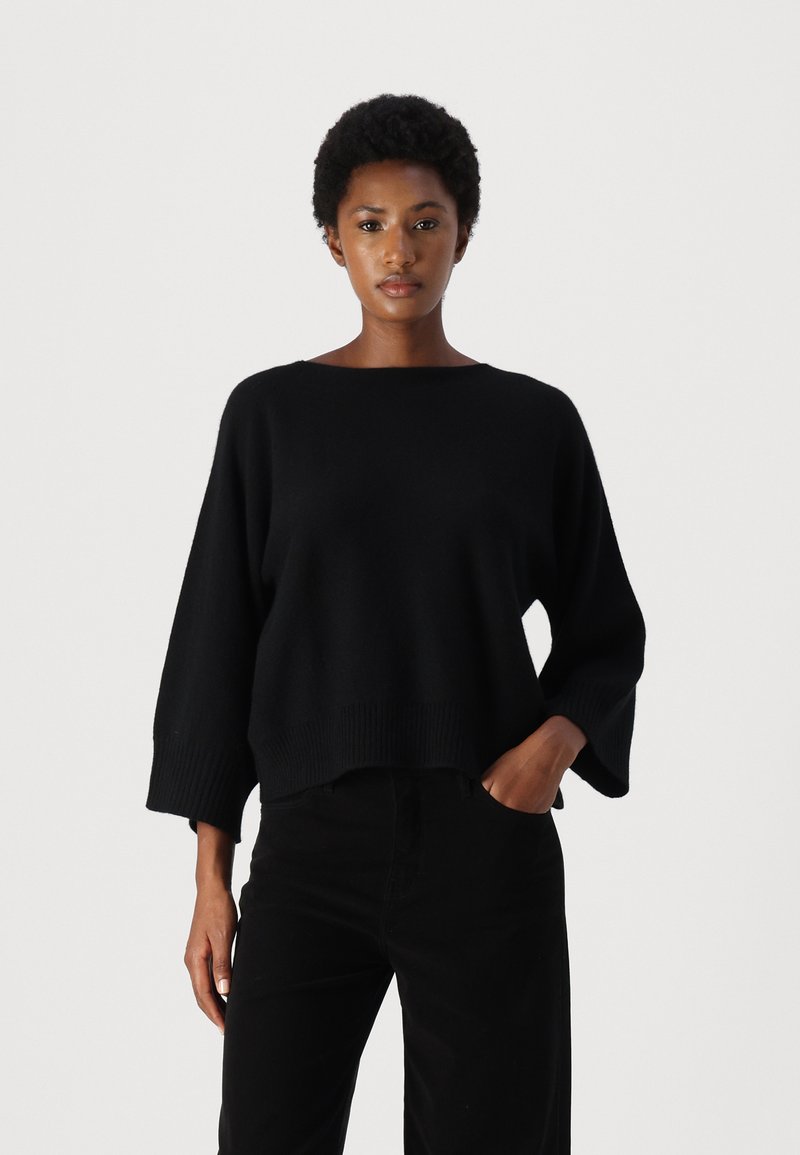 Johnstons of Elgin Jumper - black
