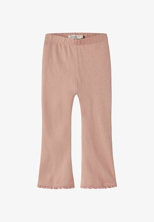 Myke rosa bukser til småbarn med elastisk midjebånd og subtil volangkant på benslutt, laget av et teksturert stoff.